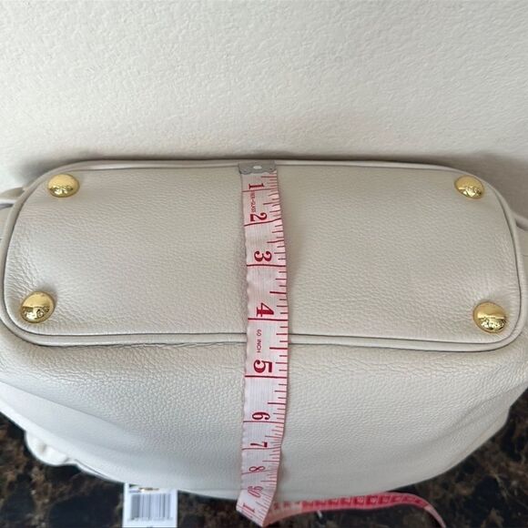 New Michael Kors Megan Large Vanilla Satchel Crossbody - Picture 14 of 16